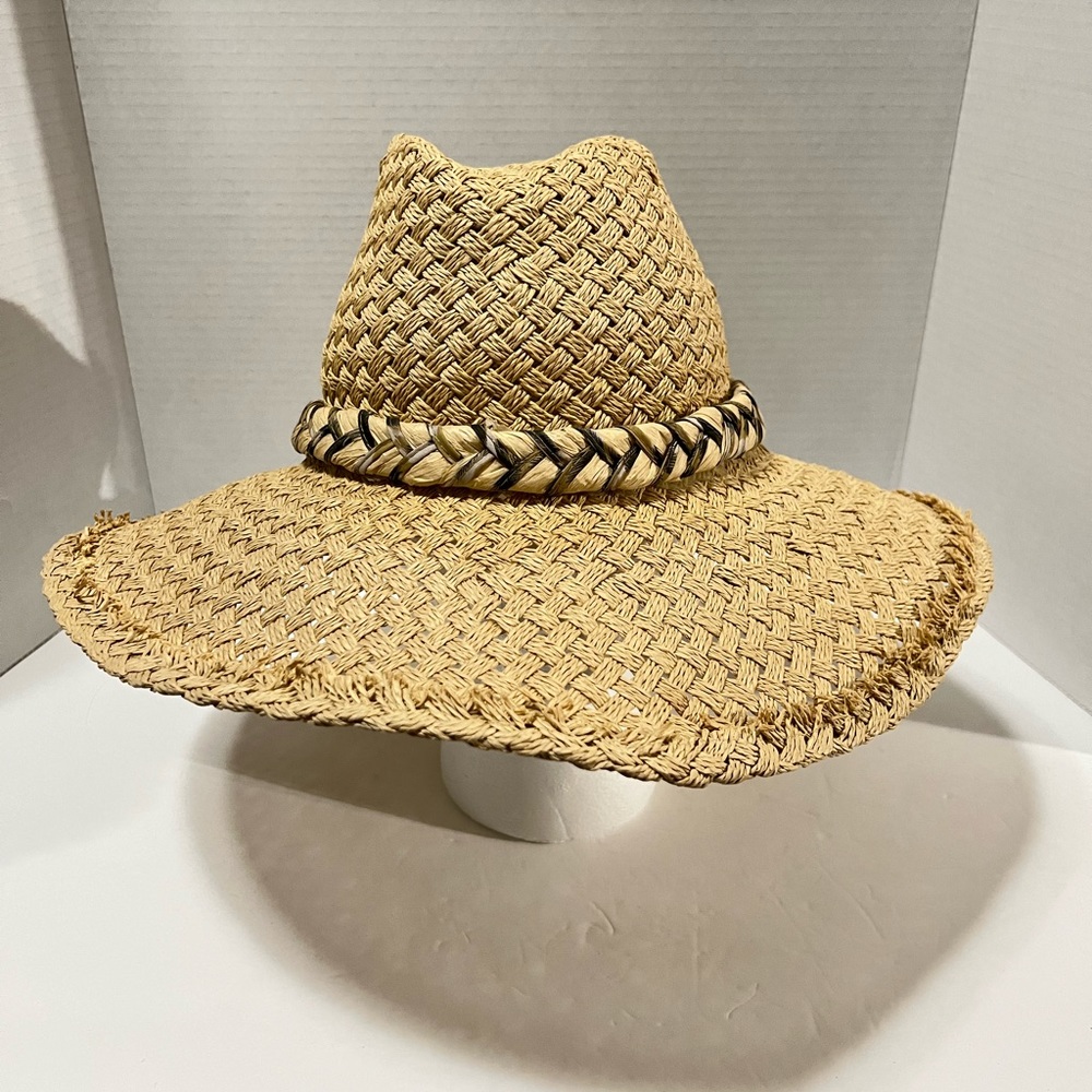 Hat beach summer any wear braid around with raw hem new condition